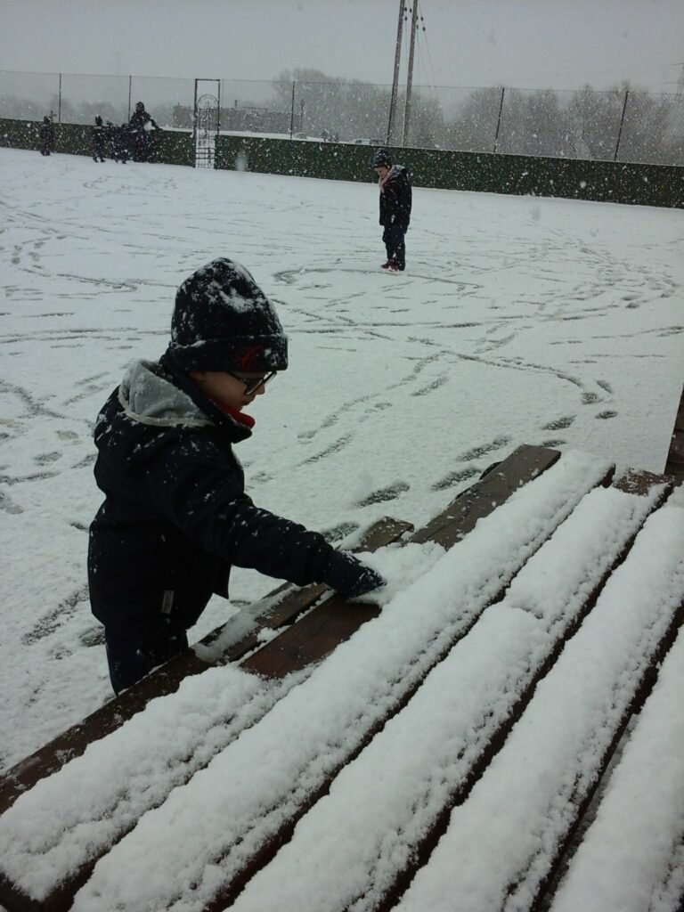 Happy Days in the Snow!, Copthill School